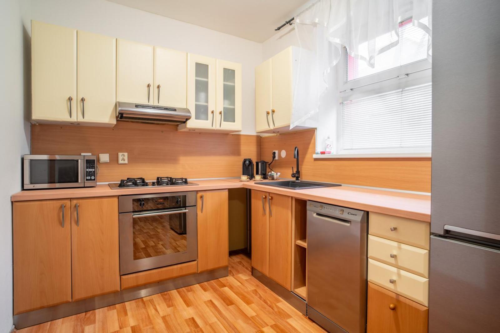 A Cozy Apartment In Bratislava Downtown Экстерьер фото